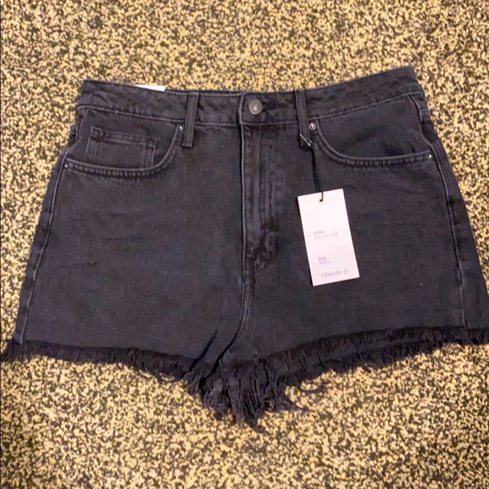 Forever 21 mom black denim shorts New!